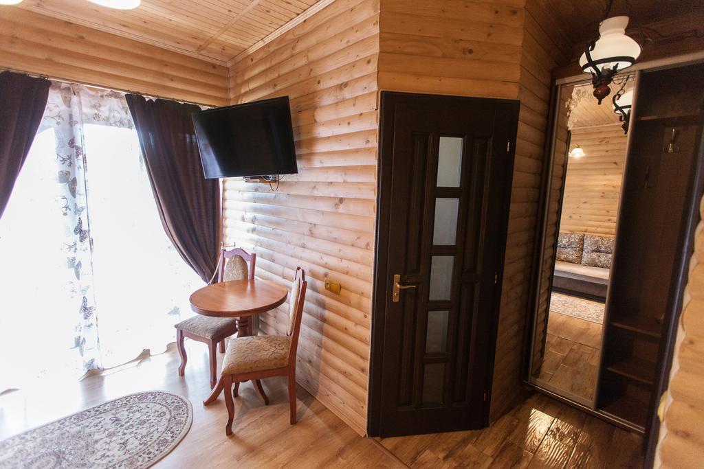 Oasis Karpat Hotel Polyana  Exterior photo